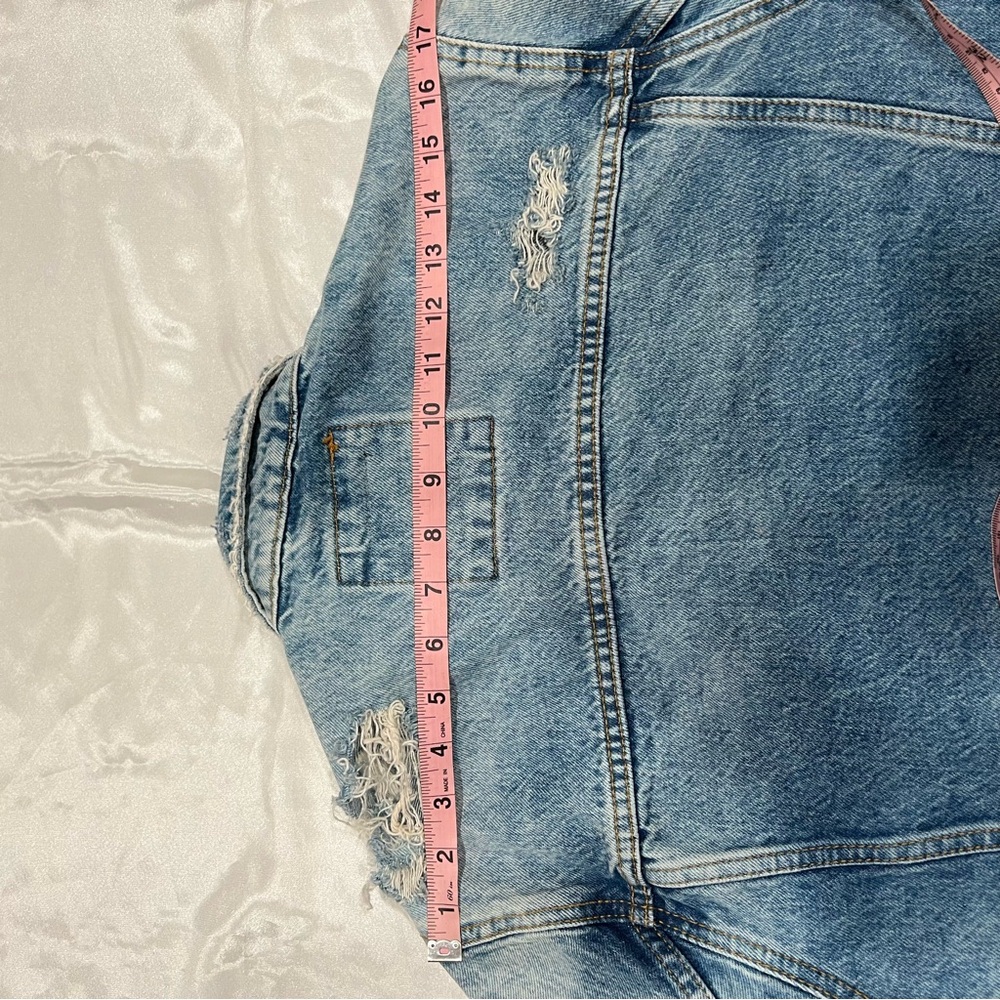 Distressed denim jacket - Picture 7 of 7